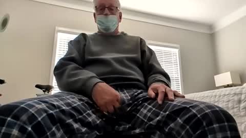 oldsubman online show from 12/04/25, 02:04