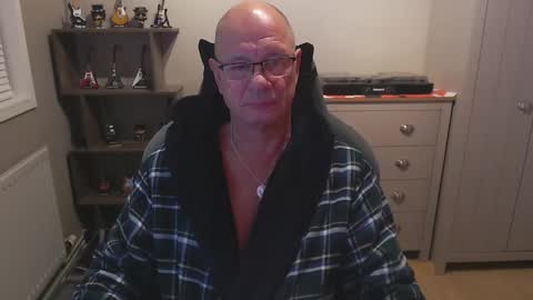 oldveteranuk online show from 09/23/25, 04:26