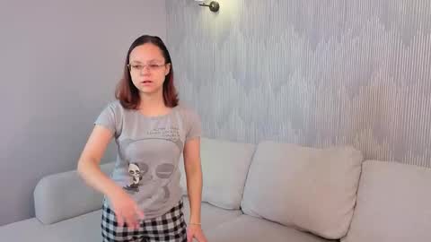 Stella online show from 11/14/25, 11:09