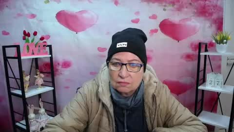 OlgaLuck online show from 04/27/26, 05:05