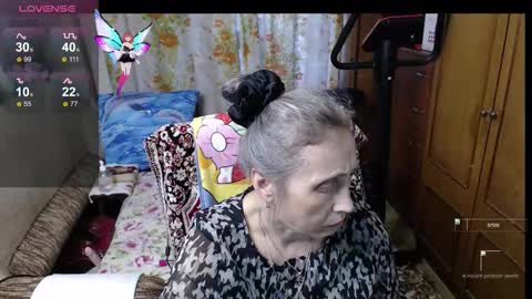 Snapshot of olguscha chatting on 09/10/25, 11:32 Olguscha online show from 09/10/25, 11:32