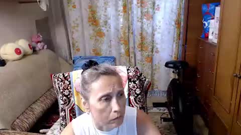 Snapshot of olguscha chatting on 08/04/26, 10:40 Olguscha online show from 08/04/26, 10:40