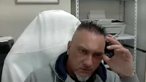 Snapshot of olimpio1230 chatting on 05/18/26, 07:47 olimpio1230 online show from 05/18/26, 07:47