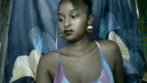 olinah610 online show from 04/27/26, 11:08