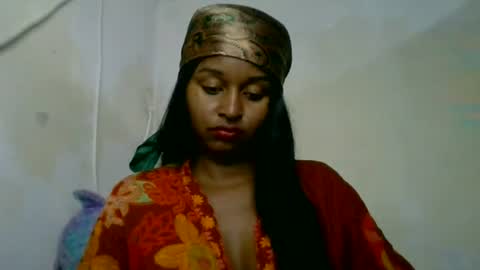 Snapshot of olinah610 chatting on 06/28/26, 11:16 olinah610 online show from 06/28/26, 11:16