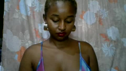 Snapshot of olinah610 chatting on 07/20/26, 08:06 olinah610 online show from 07/20/26, 08:06