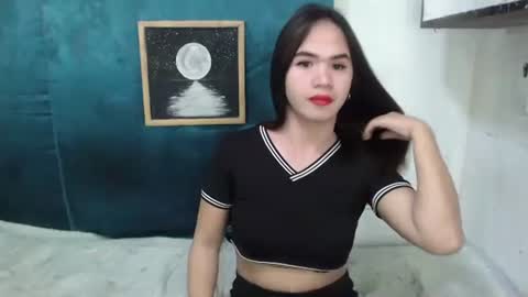 oliva_red online show from 09/16/25, 07:53