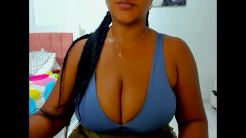 Snapshot of olivahot30 chatting on 02/11/25, 12:38 olivahot30 online show from 02/11/25, 12:38