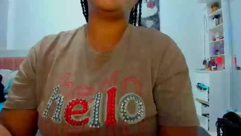 Snapshot of olivahot30 chatting on 02/19/25, 12:14 olivahot30 online show from 02/19/25, 12:14