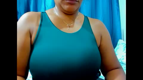 Snapshot of olivahot30 chatting on 09/13/25, 03:50 olivahot30 online show from 09/13/25, 03:50