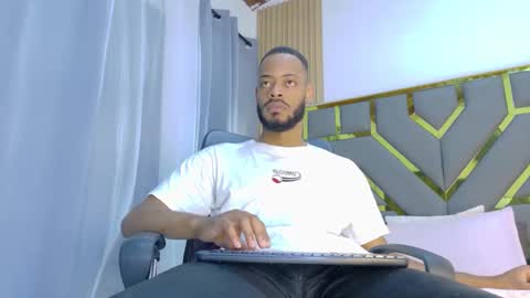 Oliver online show from 04/19/26, 06:21