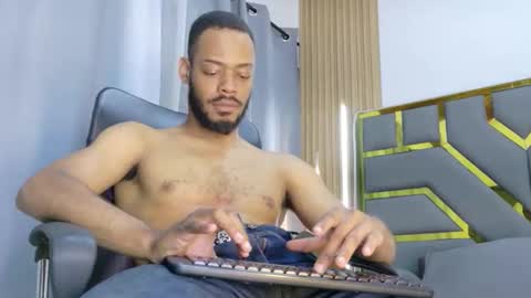 Oliver online show from 04/24/26, 06:32