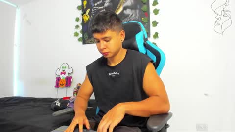 Oliver bray online show from 01/21/25, 12:29