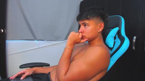 Oliver bray online show from 11/19/25, 09:59