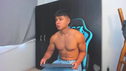 Oliver bray online show from 12/18/25, 07:42