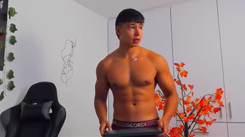 Oliver bray online show from 01/09/26, 03:59