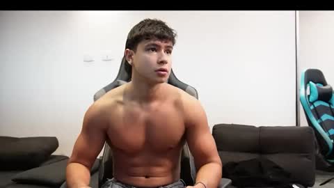 Oliver bray online show from 04/01/26, 01:28