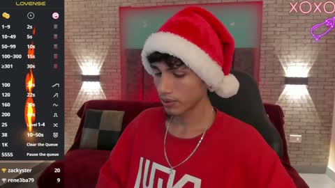 Snapshot of oliver_fast_ chatting on 12/12/24, 01:39 Oliver fast online show from 12/12/24, 01:39