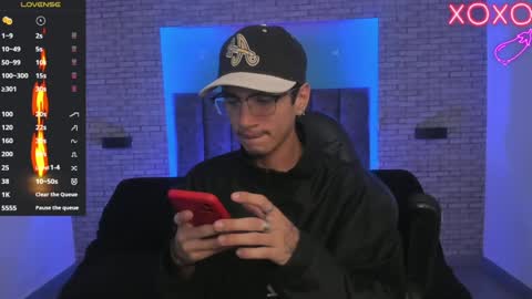Snapshot of oliver_fast_ chatting on 01/11/25, 04:27 Oliver fast online show from 01/11/25, 04:27