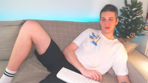 Oliver online show from 01/05/25, 07:07