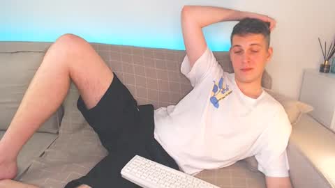 Oliver online show from 01/21/25, 06:12