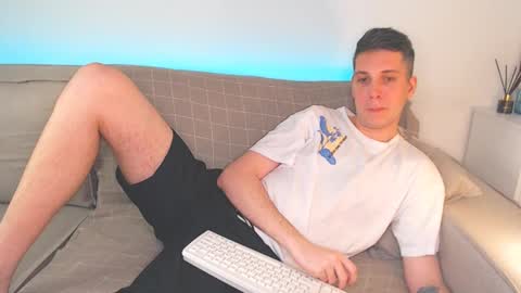 Oliver online show from 01/21/25, 09:15