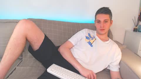 Oliver online show from 02/09/25, 03:45