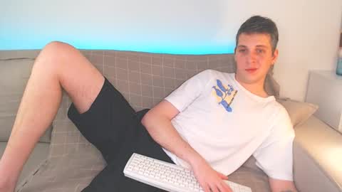 Oliver online show from 02/10/25, 06:13