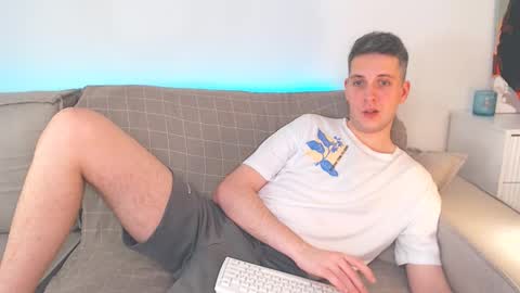 Oliver online show from 02/18/25, 03:32