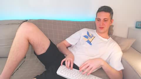 Oliver online show from 03/05/25, 12:55