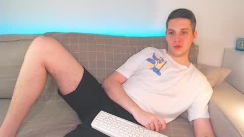 Oliver online show from 03/09/25, 06:32