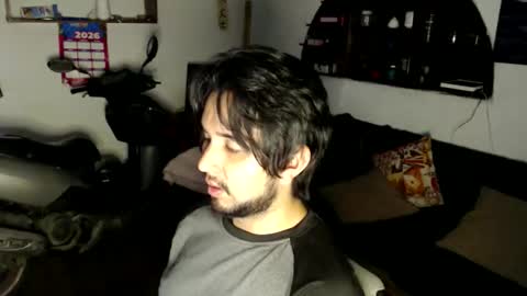 Snapshot of oliver_laid_2023 chatting on 05/20/26, 03:13 oliver_laid_2023 online show from 05/20/26, 03:13