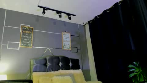 oliver mr  online show from 11/24/25, 08:30