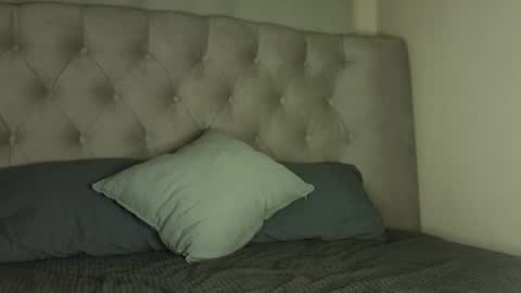 oliver online show from 04/25/26, 06:27