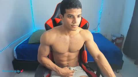Snapshot of oliver_thompsson chatting on 06/22/26, 03:25 oliver thompsson online show from 06/22/26, 03:25