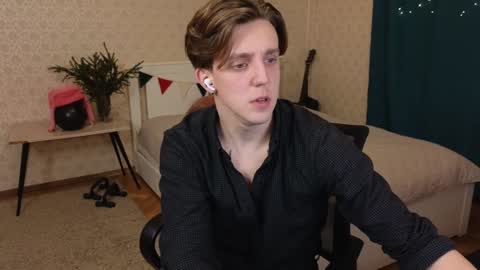 Oliver Evans online show from 01/04/25, 12:37