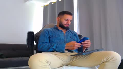 oliver online show from 10/27/25, 02:32