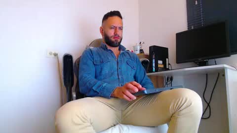 oliver online show from 02/09/26, 03:38