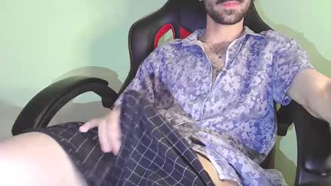 Oliver online show from 02/05/26, 02:54