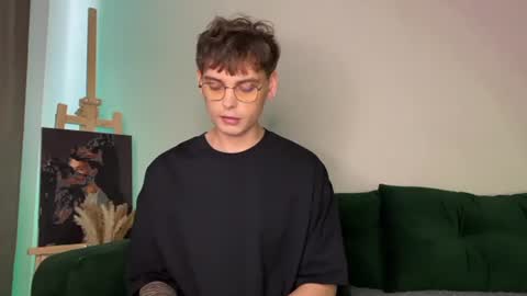 Snapshot of oliverlawrence chatting on 07/01/26, 09:44 oliverlawrence online show from 07/01/26, 09:44