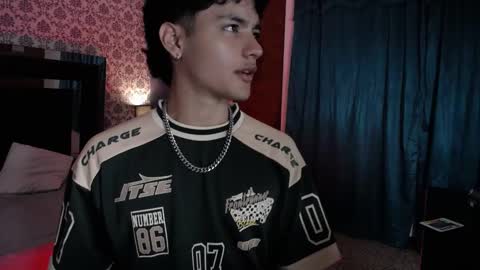 Oliver online show from 01/30/25, 12:07