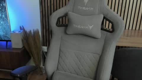 oliverrgroove online show from 04/19/26, 12:15