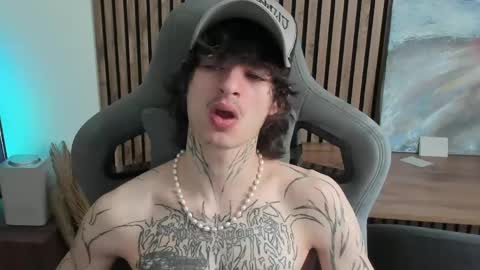 oliverrgroove online show from 04/30/26, 07:36