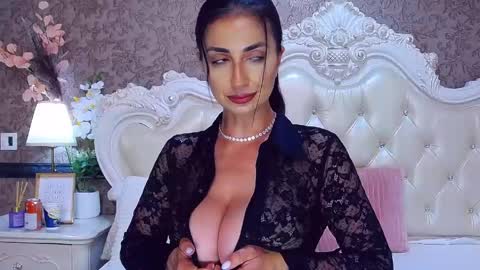 Snapshot of olivewilson chatting on 06/05/26, 06:52 Olive online show from 06/05/26, 06:52