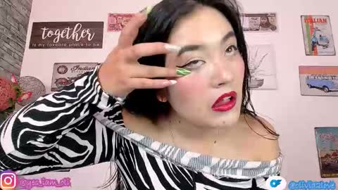 ..................................... 500 am- 1200 pm GMT-5 online show from 11/23/25, 03:34