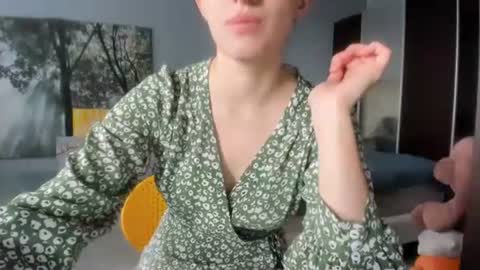 olivia__dream online show from 06/15/26, 03:36