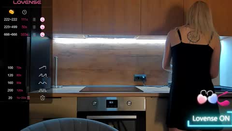 Olivia 3 online show from 03/12/26, 10:16