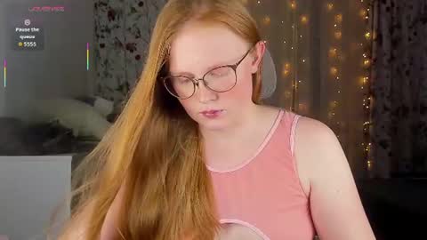 Snapshot of olivia_date chatting on 08/06/26, 06:10 Olivia Date online show from 08/06/26, 06:10