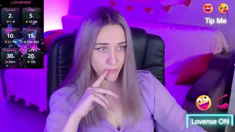 olivia_daze online show from 10/12/25, 07:02