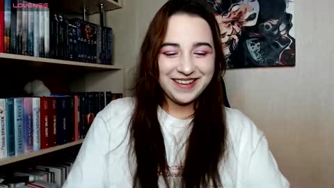 olivia_defo online show from 12/04/25, 08:06